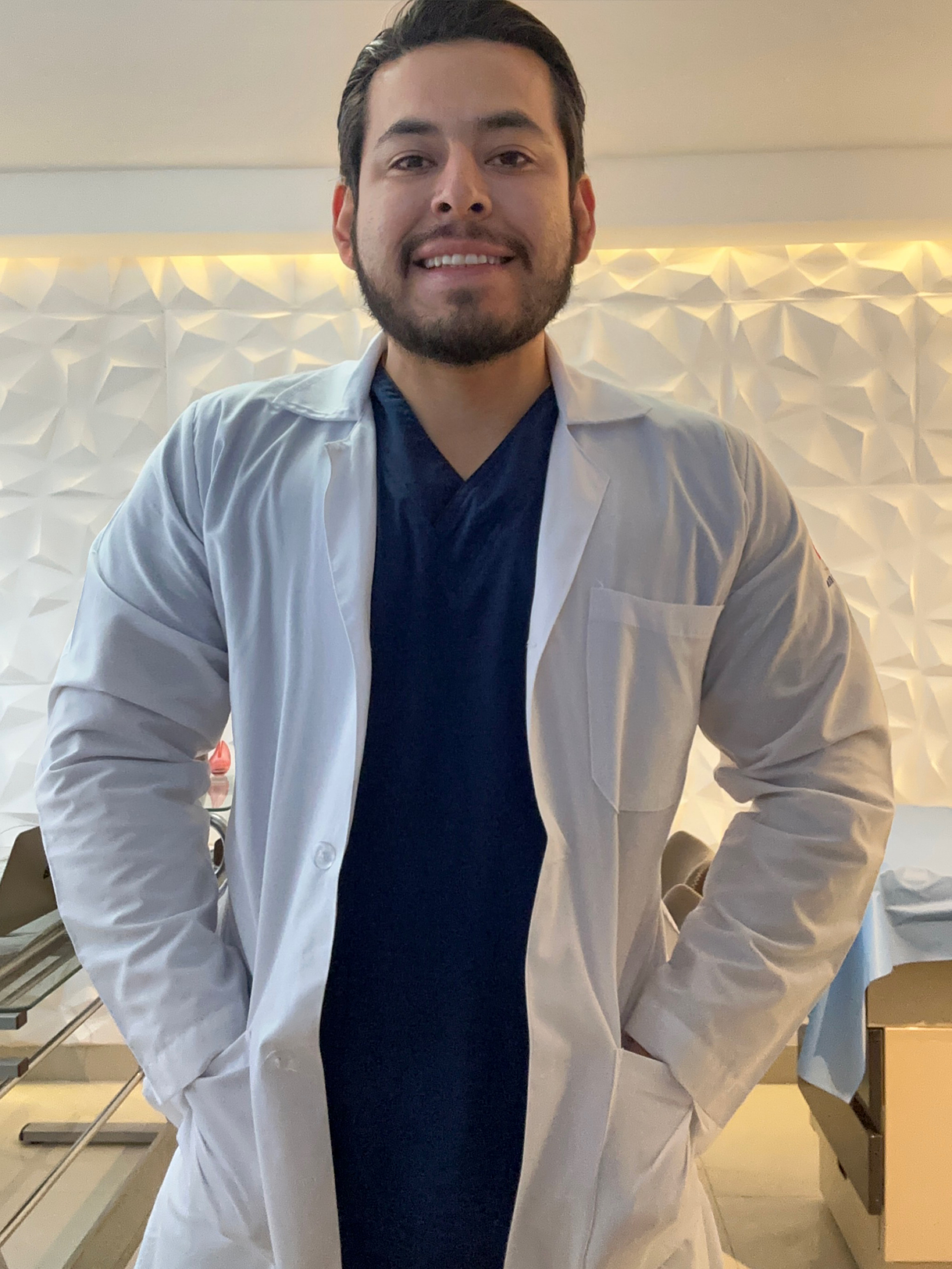Dr. Jes&uacute;s Guerra